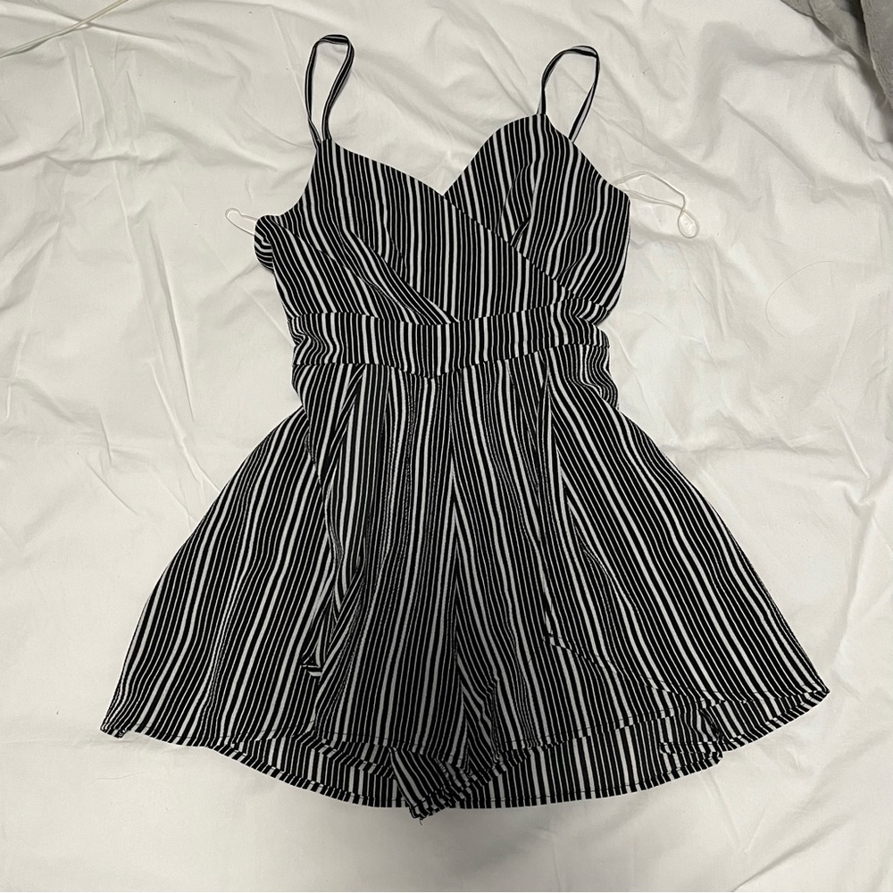 Black & white Romper NWOT
